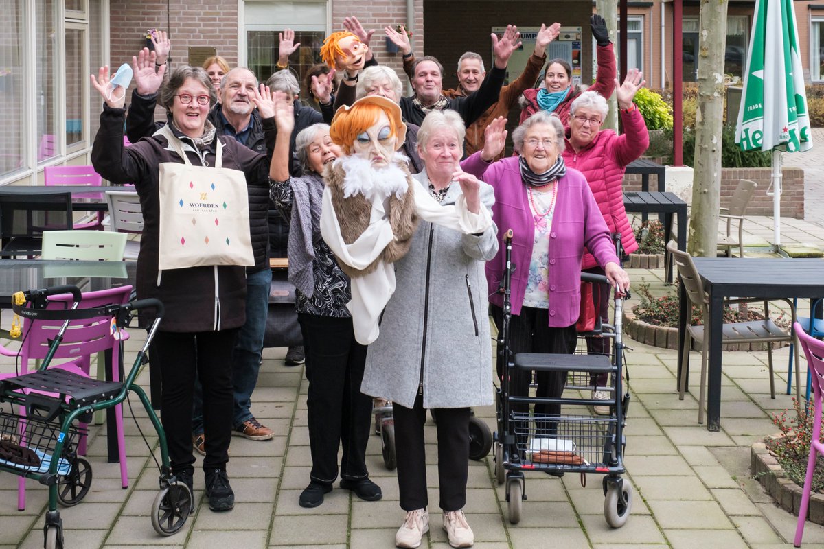 Woerden 650 - initiatief: Mini-festival Meest wijze Woerdenaren georganiseerd door <a href="/ThuishuisWoerde/">Thuishuis Woerden</a> en <a href="/SamenvrWoerden/">Samen voor Betrokken Ondernemen Woerden</a>. Het mini-festival brengt wijze Woerdenaren samen. Een evenement waar herinneringen worden gedeeld, nieuwe herinneringen worden gemaakt en plezier wordt beleefd