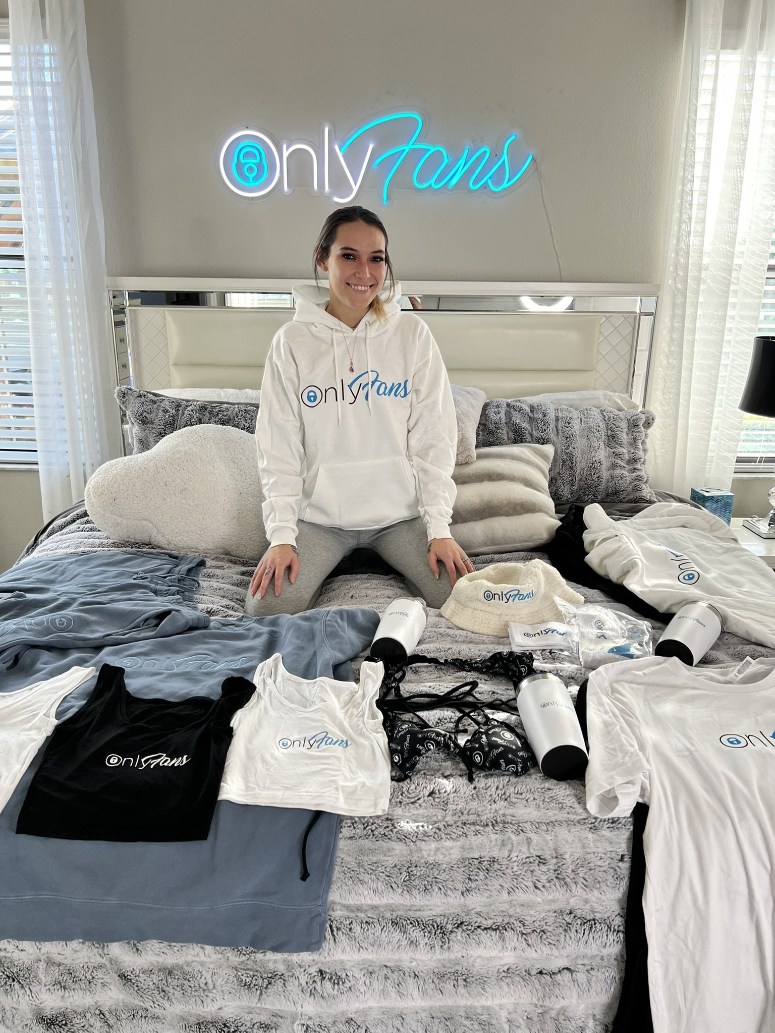 Danii Banks Onlyfans: Fans React - py9qhg2