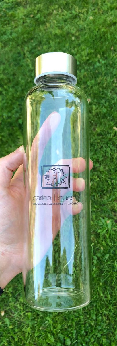 #FelizDomingo reutilizando para salvar el 🌍. Ideas ⤵️ 

¿Quieres una botella personalizada de #CarlesCuestaAbogados? 🌱🌍

1️⃣ Haz retweet 🔄
2️⃣ Síguenos 🙋🏽‍♂️🙋🏻‍♀️
3️⃣ Envíanos tu personalización: "Laura", "J. Calvo", "Mario L." a:

📧 s.villar@carlescuesta.es