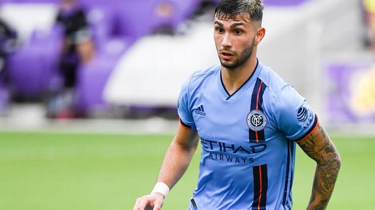 Palmeiras encerrou negociações por Taty Castellanos, diz Nicola