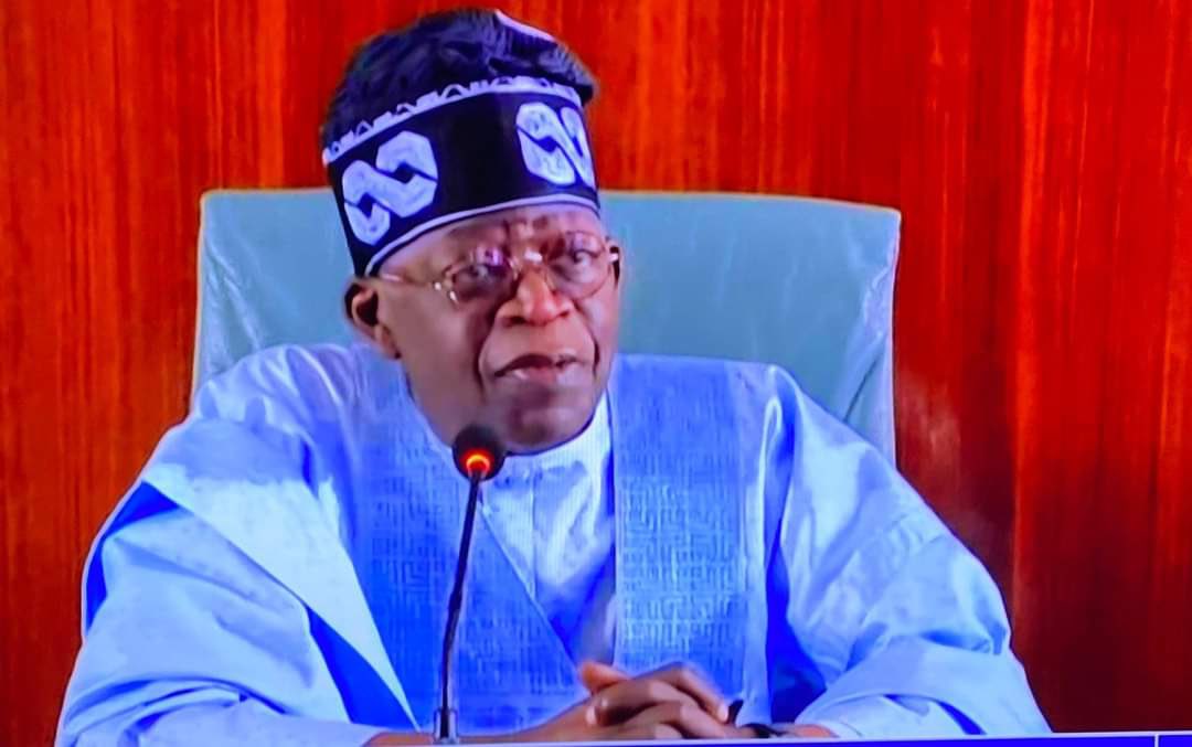 xagreat's tweet photo. His name is Alhaji Bola Ahmed Tinubu and he played a critical role is chasing PDP out of Aso rock on 2015.
Tinubu choosed Nigeria over regional affiliations and cheap propaganda and Nigeria will choose Tinubu in 2023. https://t.co/8LAnvh5Ils