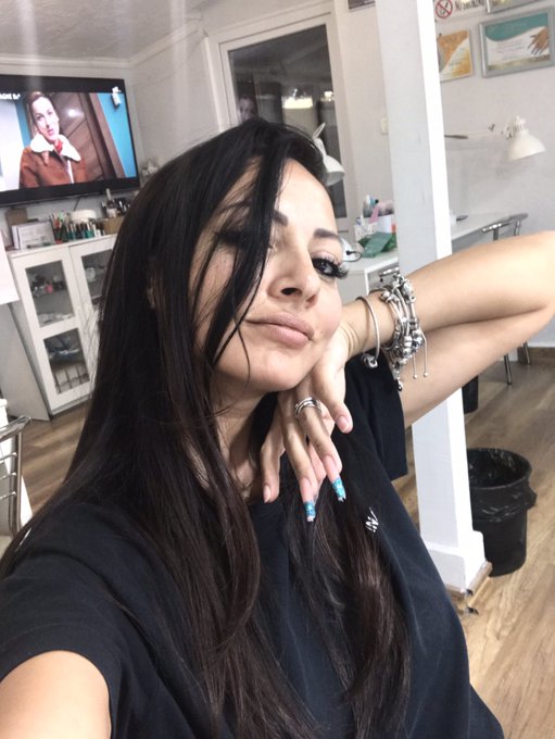 Nails babe!💙💅🏻 https://t.co/2yYfAVlHA8<a href="/tag/mvsales"class="tags"><span>#mvsales</span></a>