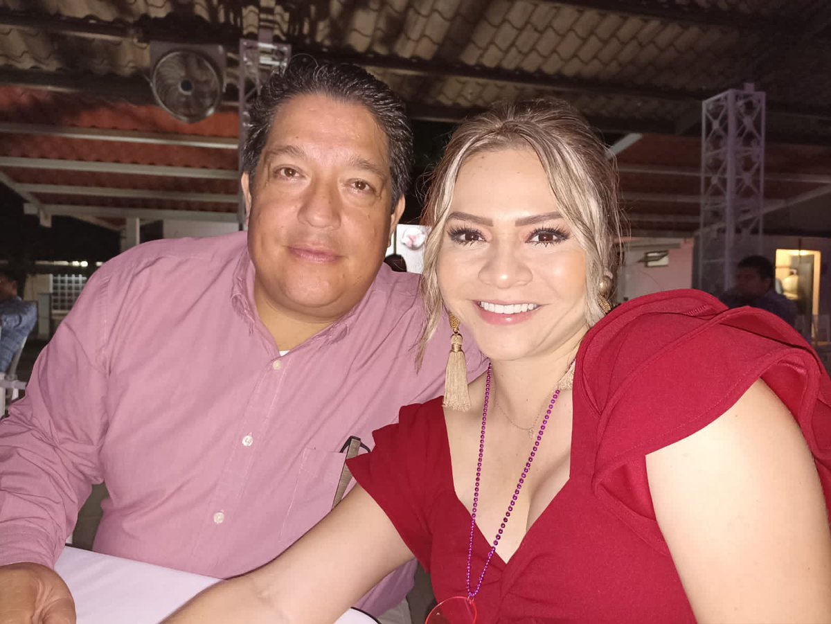 JorgeBarraganL's tweet image. Muchas felicidades @isel_fnts que siga la ¡Pachanga!.

#TeamCare