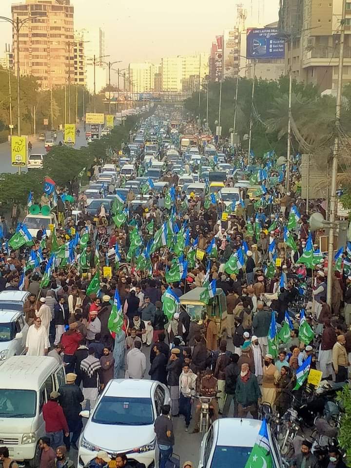 Dark_1912's tweet photo. Ab cheen kr lenge HAQ apna 🤞❤️

#MarchAgainstKalaQanoon #HaqDoKarachiKo https://t.co/t5jmtuTObQ