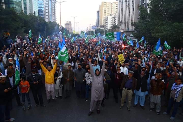 Dark_1912's tweet photo. Ab cheen kr lenge HAQ apna 🤞❤️

#MarchAgainstKalaQanoon #HaqDoKarachiKo https://t.co/t5jmtuTObQ