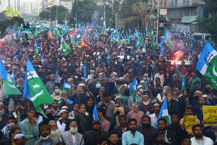 Dark_1912's tweet photo. Ab cheen kr lenge HAQ apna 🤞❤️

#MarchAgainstKalaQanoon #HaqDoKarachiKo https://t.co/t5jmtuTObQ