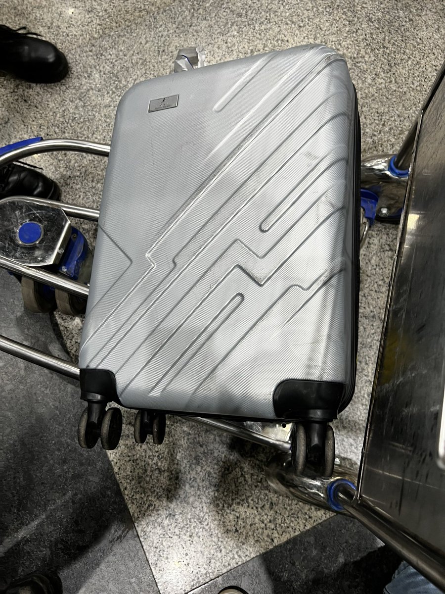 This how the luggage is handled <a href="/IndiGo6E/">IndiGo</a> they continue surprise and argue that the luggage was overloaded but don’t agree that it was mishandled by their staff <a href="/DGCAIndia/">DGCA</a>  please take required action.