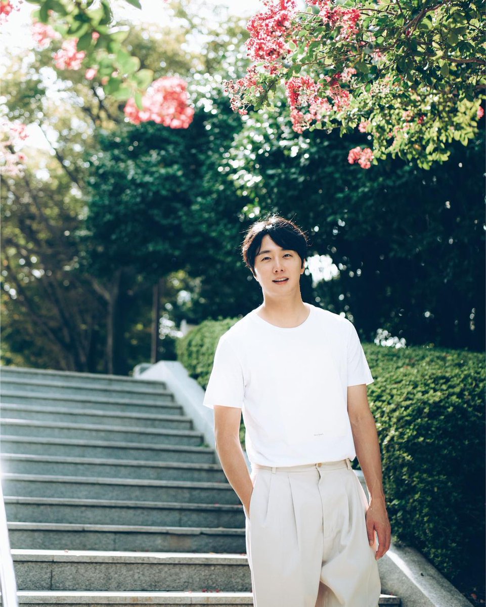 1lwoolies's tweet photo. Ilwoo in 2022 Season's Greetings Photoshoot
#jungilwoo
#jungilwoomyanmarfan
#1lwooliesmyanmar https://t.co/gtIxUhjjhe