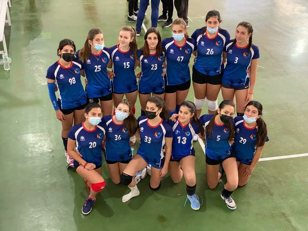 joan_club's tweet photo. El infantil Preferente ha vuelto a la competición después del parón navideño consiguiendo la victoria por 3-0 frente al CV Alicante 2000. ¡Enhorabuena chicas!👏🏼👏🏼👏🏼
#cvsj #cvsantjoan #voleibol https://t.co/IY4MPGjdOr