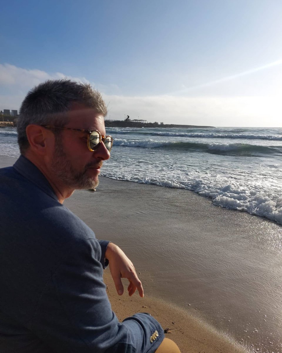 Cualquier lugar es un buen sitio para trabajar, para crear, para diseñar una idea.

Mi consejo:
Mostrarte tal como eres, ayuda a tu empresa a ser más accesible para un cliente.

🤵 Soy #JuliaFrau #SocialMedia y puedo ayudarte a ti y a tu empresa a llegar a tus futuros clientes.