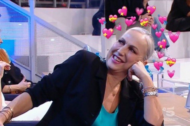 c__auroraa's tweet photo. dimmi che sta cantando alex senza dirmi che sta cantando alex: #Amici21 https://t.co/ef3g2PDNiH