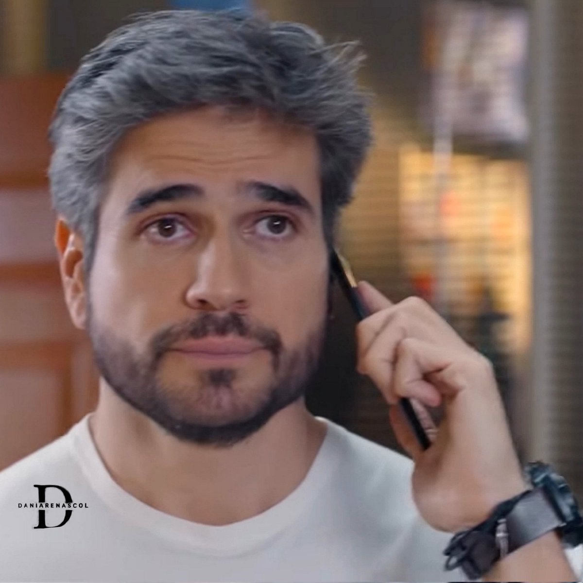 DaniArenasCol's tweet photo. #FelizDomingoATodos
#Danicaritas de #Alberto @Danarenas #Capitulo96
#SOSMeEstoyEnamorando
#UltimoCapitulo
No te pierdas hoy el Gran final de @SOSenamorando este Domingo 16 de Enero a las 8:30 P.M. hora #Mex por @Canal_Estrellas Imperdible 🔥 #3Parte https://t.co/532Giy6w09