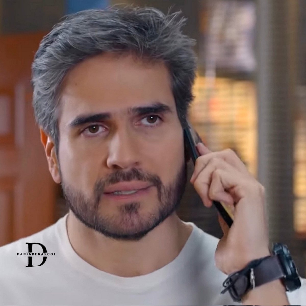 DaniArenasCol's tweet photo. #FelizDomingoATodos
#Danicaritas de #Alberto @Danarenas #Capitulo96
#SOSMeEstoyEnamorando
#UltimoCapitulo
No te pierdas hoy el Gran final de @SOSenamorando este Domingo 16 de Enero a las 8:30 P.M. hora #Mex por @Canal_Estrellas Imperdible 🔥 #3Parte https://t.co/532Giy6w09