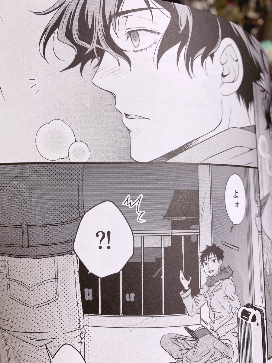 @satoame5963 因みにこれはアンチエイリアス掛かったペンで描いてグレー塗りでトーン化せぬままにグレスケ入稿した本(下のコマの左だけトーン化してある) 