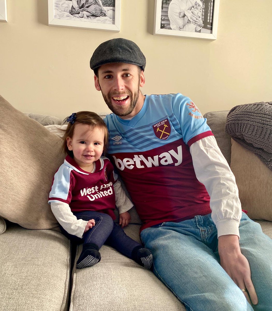 graceepel's tweet photo. Been taking pictures of these two watching @WestHam games together since, very literally, day one. #MyPLMorning 🤍 https://t.co/gHTwjUFrgp