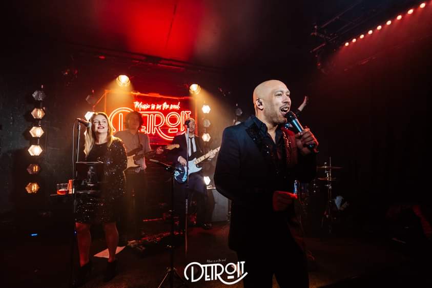 MattPhilipsSoul's tweet photo. Wow last night was amazing at #detroitpreston. The best night so far, amazing crowd. If you havnt been to see me and the amazing live band then make it happen. The atmosphere is something else. https://t.co/5Q3lAkwyOa