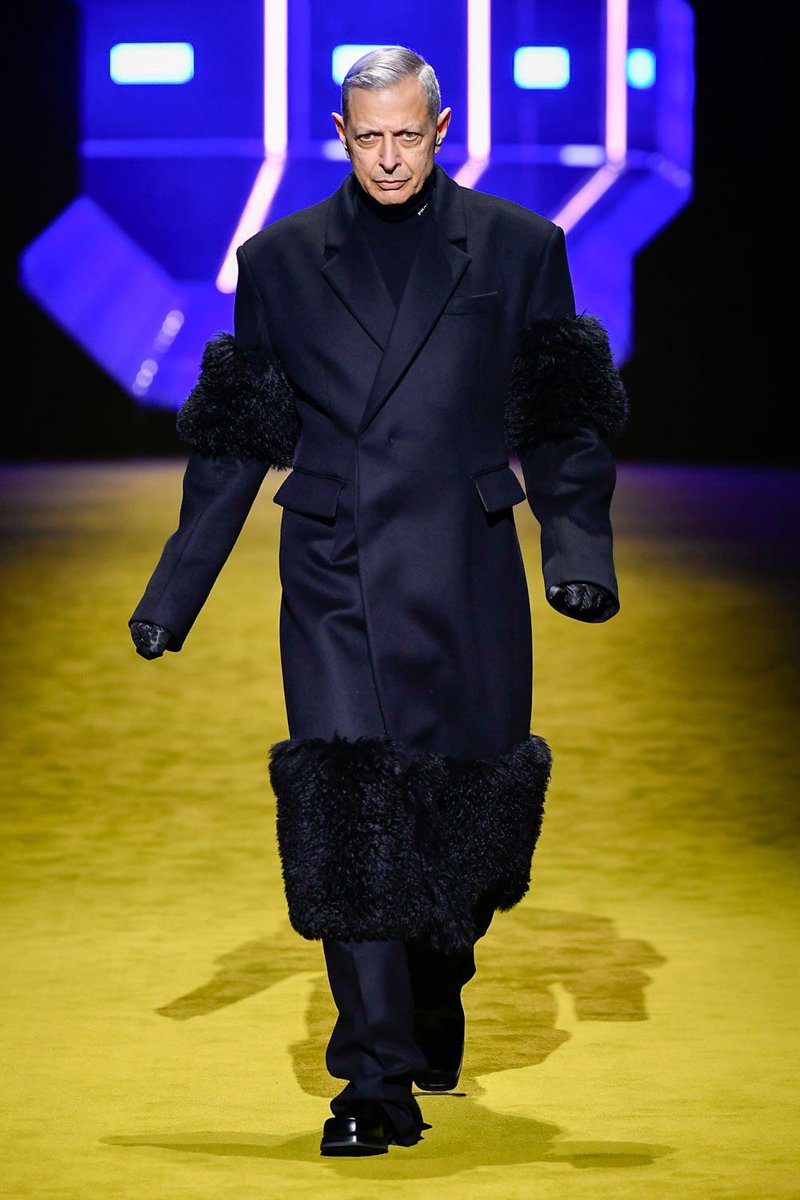 StreetFashion01's tweet photo. Jeff Goldblum for PRADA FW22! https://t.co/gJElAt20LR