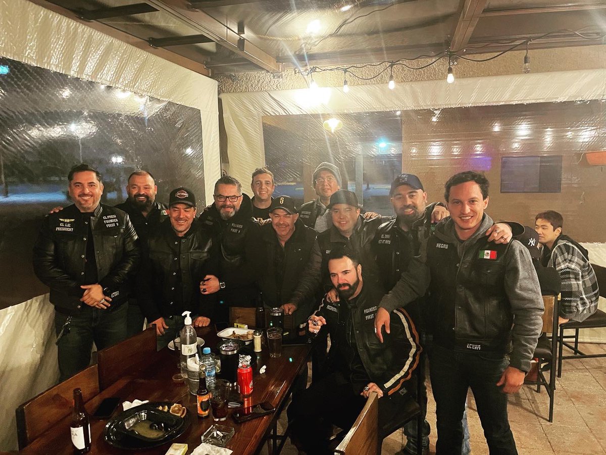 DivisoresMC's tweet photo. Rorro Bienvenido hermano a esta gran Familia @Divisoresmc 🤙🏼
#ridetolivelivetoride 

#DivisoresMC #lifetoride #HarleyDavidson #Saltillo #monterrey https://t.co/LlwhUc2gR4
