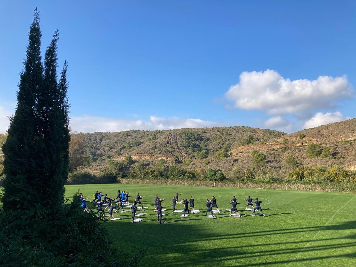 balderberckmans's tweet photo. After the football work… putting some Pilates work in before heading back home from camp 💪 https://t.co/2gyTaz15pD