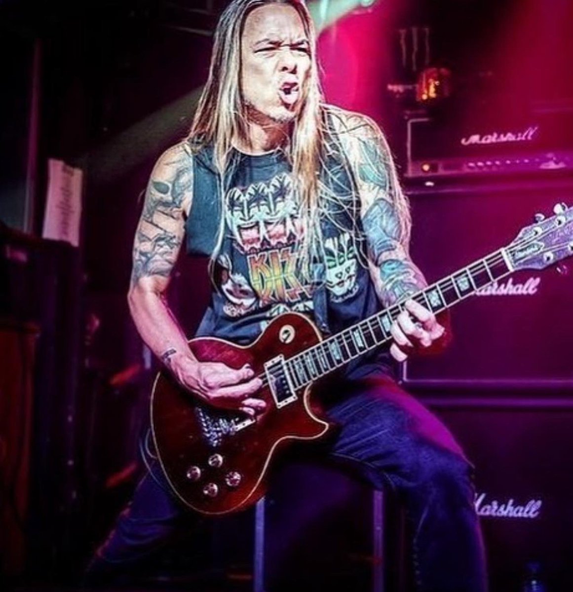 FOZZYROCK's tweet photo. Please join us in wishing a VERY Happy Birthday to #TheDukeOfMetal, @thedukeofmetal!!! #richward #fozzy https://t.co/KMkuowAaWC