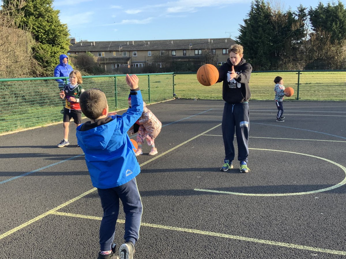 MovementPark813's tweet photo. What a beautiful day for our basketball kids today.
Hand and eye coordination is important for so many sports. Build your kids confidence come and get involved. Sunday 1-3pm.
For full details see our Facebook page with links to join any session.
#mpbasketball https://t.co/mAthPiLK6w