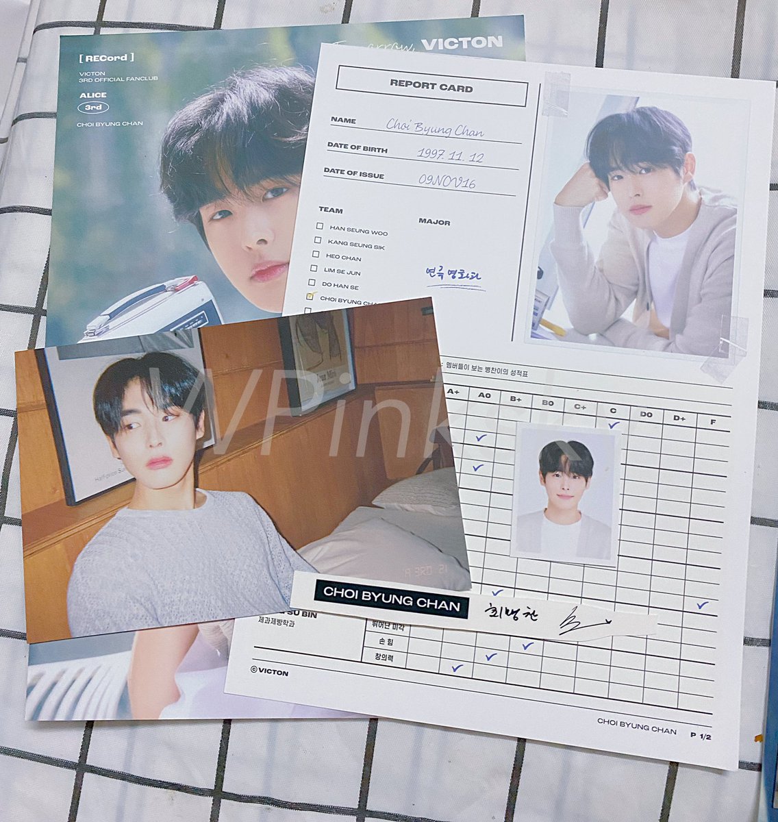 WPinksky's tweet photo. พร้อมส่ง kit victon 3rd 💖

💛 บยองชาน / ซึงซิก
เมมละ 300฿ (ส่งฟรีเอกชน)

💙 ได้ของ 6 อย่าง #WP_STUFF
• campus file 1
• id 1
• postcard 1
• minipost 1
• card 2

🛒 https://t.co/E77Vr52jcD

#ตลาดนัดVicton #ตลาดนัดวิคตัน
#ตลาดนัดอลิซ https://t.co/zgBgouIMRI