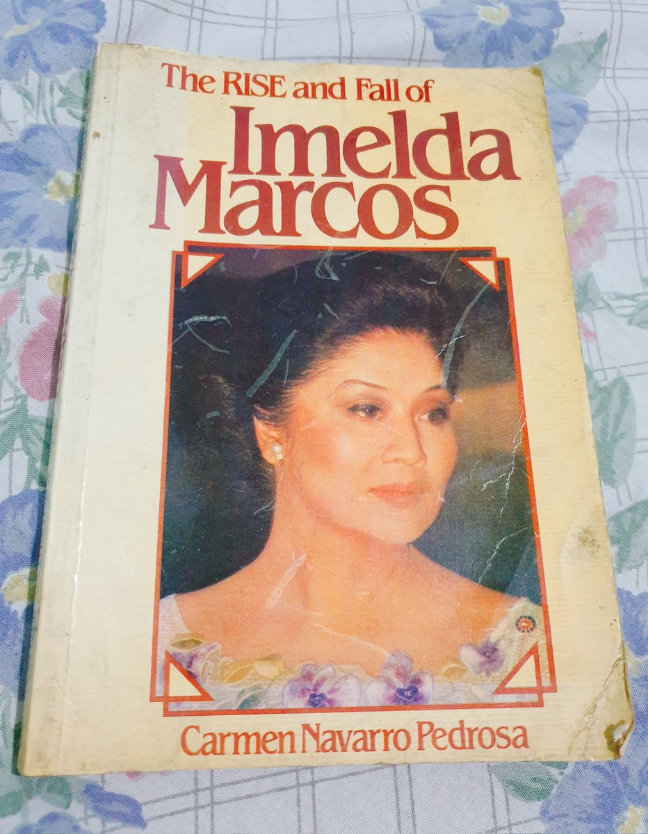 jcpunongbayan's tweet photo. So apparently we have at home a 1st edition copy of Carmen Pedrosa's "The rise and fall of Imelda Marcos" (1987). Lots of historical chika inside... #NeverForget #NeverAgain https://t.co/vJbnVgi04n