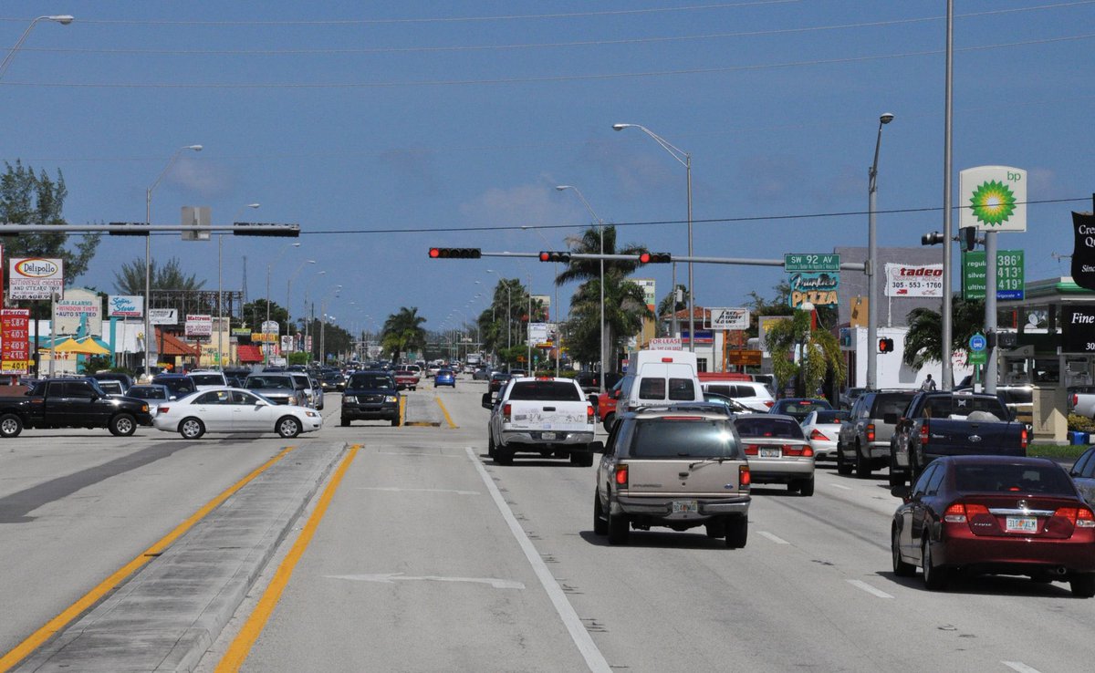 <a href="/paulgoldberger/">Paul Goldberger</a> Why does so much of America look like sh*t? One reason is that one-hundred years ago we gave control of our streets to traffic engineers and Depts. of Transportation whose primary interest was the free flow of traffic.