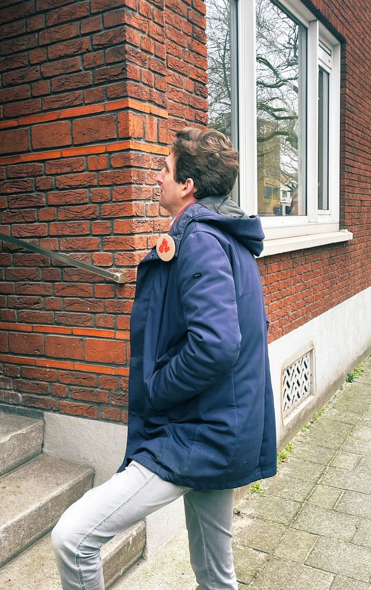 tadekbadura's tweet photo. Zondag = Canvas.
De @VVDRotterdam gaat elk weekend de wijk in. Ook op zondag.
Ook in het centrum wonen veel Rotterdammers.
Vandaar een rondje in #Dijkzigt.
1️⃣ Zorgen over straatintimidatie
2️⃣ Irritatie over foutparkeerders
3️⃣ Behoefte aan vergroening https://t.co/IFL1IfQTmQ