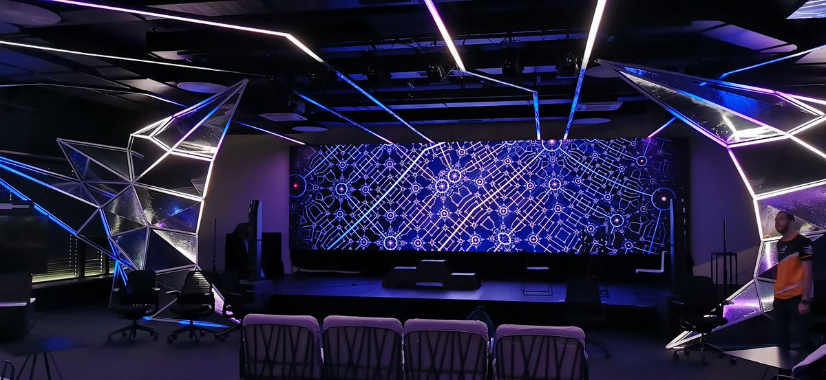 Lost to <a href="/valou_eLS/">Valou</a> and <a href="/Karpet_Man/">KarpetMan</a> but at least the location looks nice 🤡🤷 Big thanks to <a href="/KFStone_/">KFStone</a> for the cool tournament ♥️