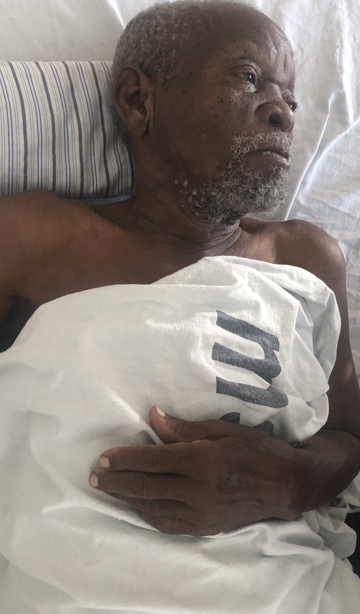 SheikhPonda's tweet photo. Hongera Serikali kuguswa na hali ya Mzee Waikela. Leo adhuhuri Mwakilishi wa Serikali amefika MOI na kutamka: “Nimetumwa na mheshimiwa kuthibitisha kama Mzee yupo hapa. Nimeagiza malipo Serikali itagharimia”. Tayari Mzee Waikela kahamishiwa Prvt. 1 room F. Ni hatua ya kupongezwa. https://t.co/svMqgVoH9A