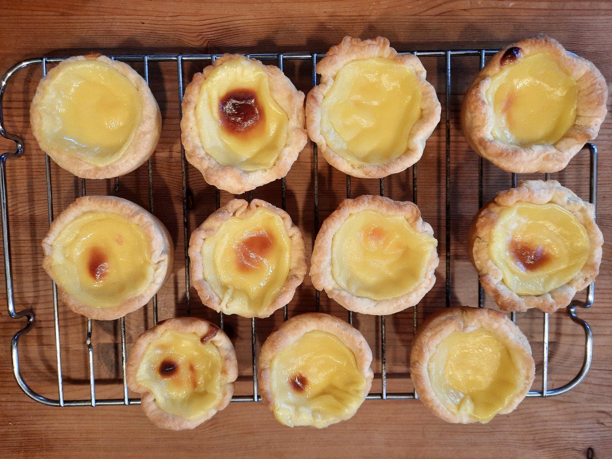 Freshly baked Portuguese custard tarts made by Tom... don't mind if I do! <a href="/AHSFoodies/">AHSFoodies</a>
