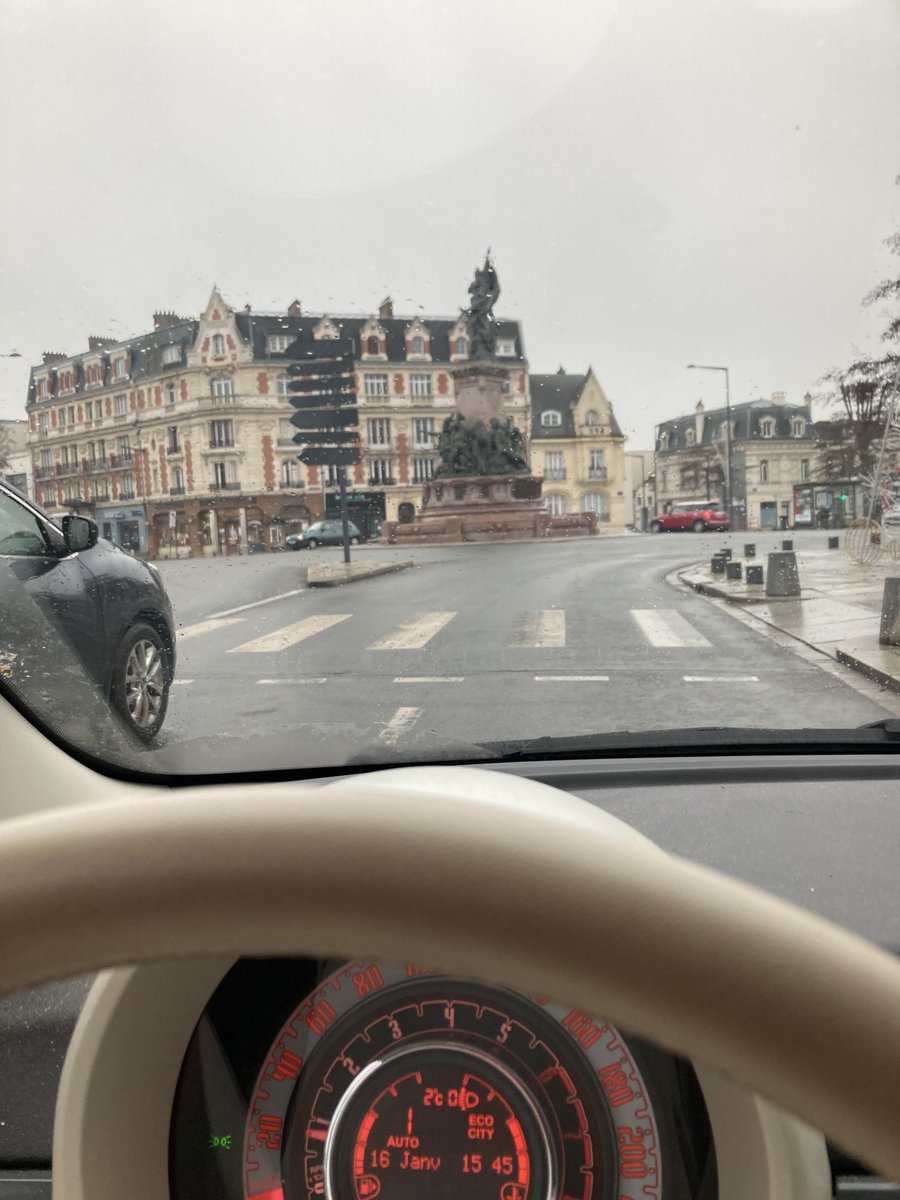 Isabelle Mergault tweet media