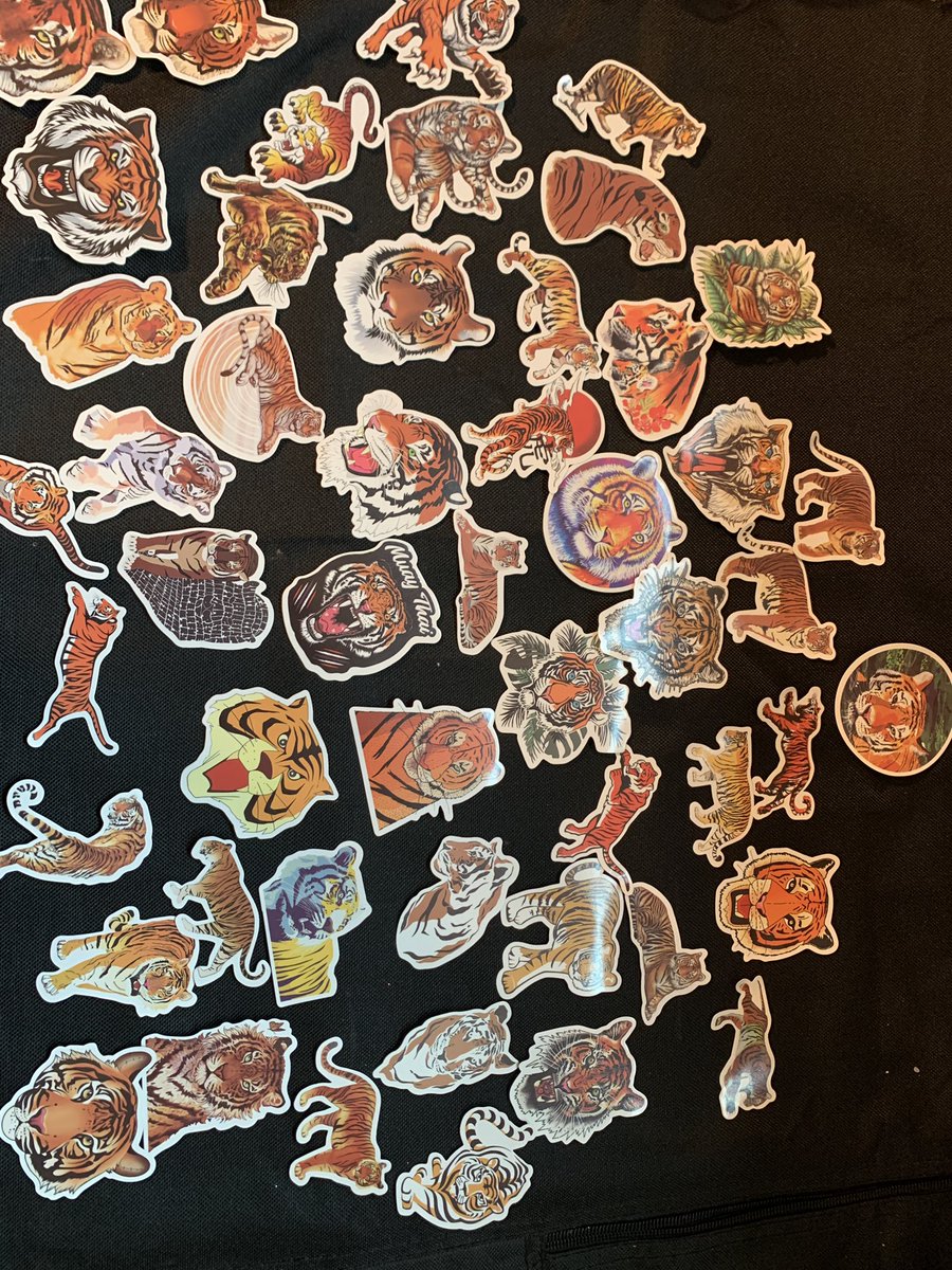 CStickermonkey's tweet image. Woo Hoo! got this years stickers in!! Once we finish up our homemade envelopes they will be going out! 🤩🐅🧧#monkeyshines2022