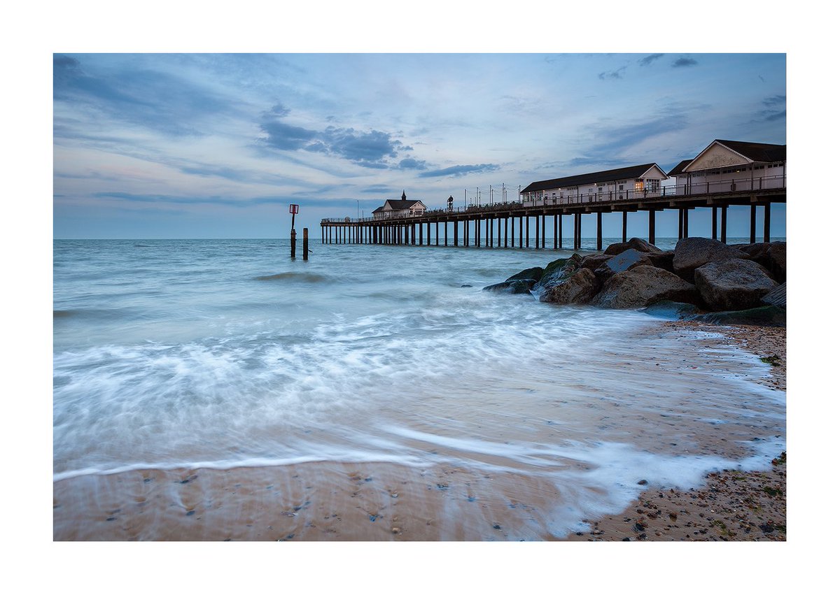 MartinLevers's tweet photo. Southwold Blues
A shot from an evening spent in Southwold on our holiday in Suffolk in 2020. https://t.co/XAZZ5B0Fye