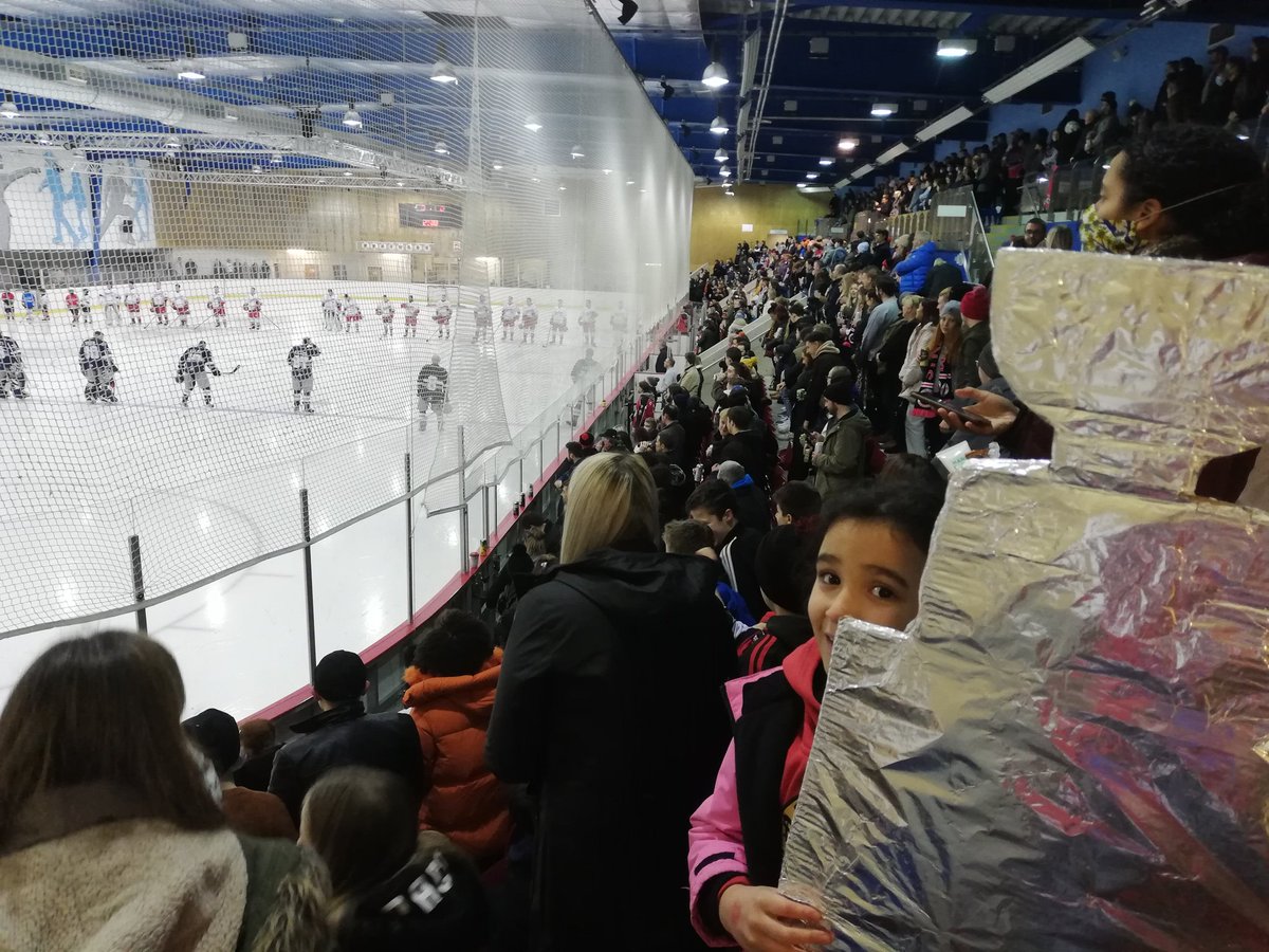 SiBails82's tweet photo. @StreathamHockey let us know if you need a cup to present 🏒🏆 https://t.co/cXuqlM9C9b