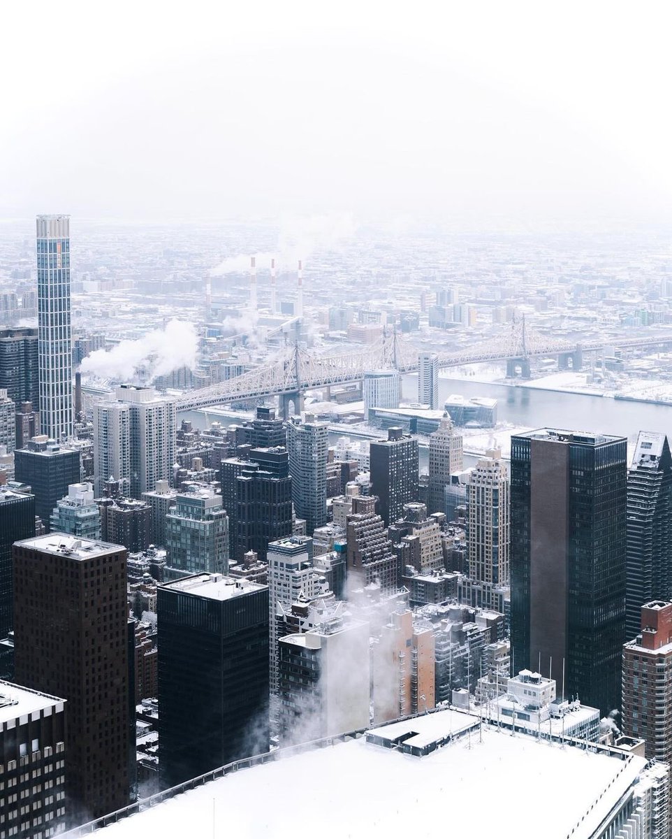 mattritchie_nz's tweet image. Where will you visit after the next snow storm? ❄️ SUMMIT One Vanderbilt📍#summitov #nycsnow