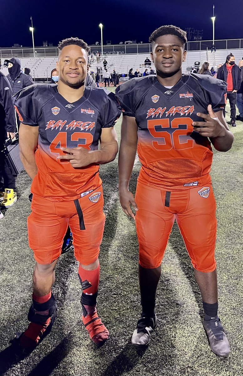 JonathanM2427's tweet photo. We rocked it Cuzz! Finally, we were able to play for the same team! On to the next chapter of life…drops 🎤
@2Rahsaan @westcoastpreps_ @BACaliClassic @GunnerSportz @ncsa https://t.co/5fC1Am63bh
