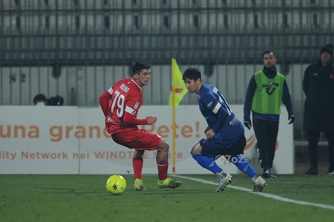ACPerugiaCalcio's tweet photo. 🎙️| SALA STAMPA

#MonzaPerugia, post gara con Ryder #Matos 

https://t.co/yIT0TFdn2m

#forzagrifo @Lega_B #SerieBKT #MONPER https://t.co/bRCTJG83TD