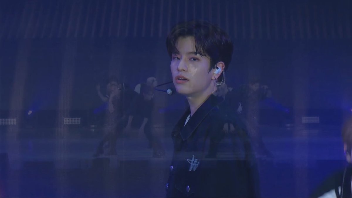chenchennieeee's tweet photo. Wew. That was quick. Another 💎💎💎

Let’s Stan Talent, @Stray_Kids 👏🏼👏🏼👏🏼 #skz #StrayKidsInDubai #StrayKids_in_Riyadh #straykids https://t.co/4rCn5Cg1wg