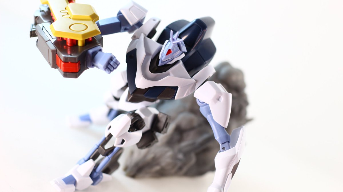 YujisDen's tweet photo. So like mechs, am I right?
#codegeass #knightmareframe #robotspirits #robotdamashii https://t.co/67a3PaxnMi