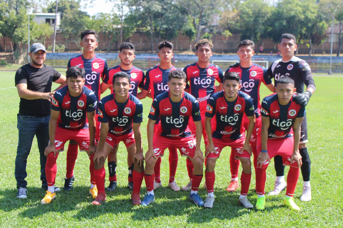 CDeportivoFAS's tweet photo. #ReservaFAS
🐯🏁 ¡Finaliza el partido de la Categoría Reserva! 

Empate en la Jornada 1 🆚 Once Deportivo, los dirigidos por Juan Carlos Moscoso rescatan un punto en un complicado encuentro. 

#CDFAS #LMF #ElSalvador https://t.co/xiwa38TfDg
