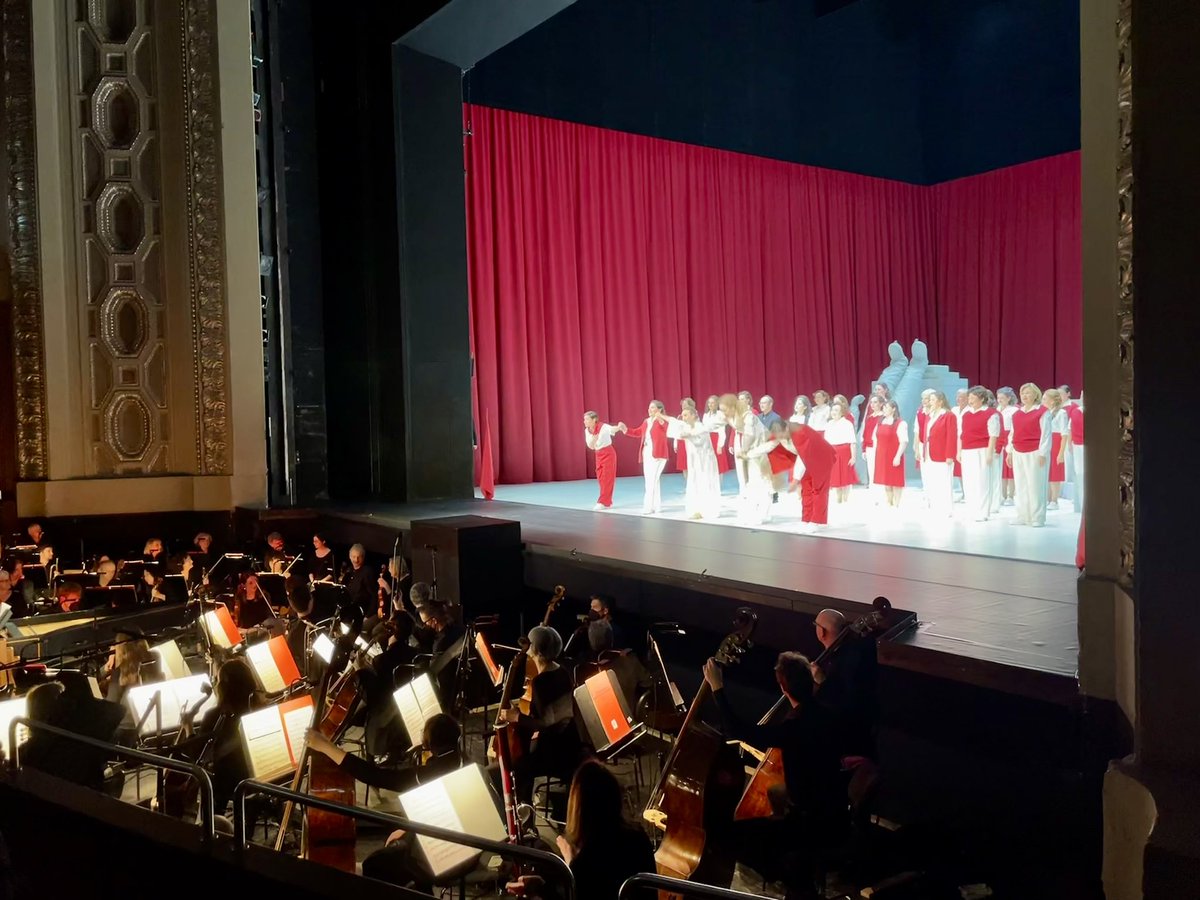 oper_stuttgart's tweet photo. Ein Abend der starken Frauen: Das war die Premiere von Vivaldis JUDITHA TRIUMPHANS – mit 22 Monaten Verspätung endlich im Opernhaus! #StgtJuditha https://t.co/WHhKpiNg7M