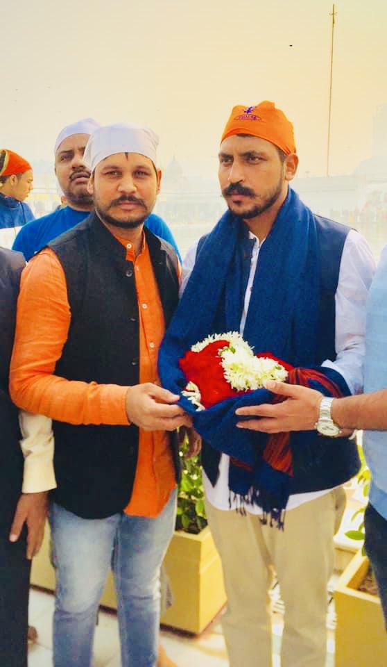 GulzarSiddiqui_'s tweet photo. विश्व की #TIMES Magazineन्यू यॉर्क में अपना नाम उभरते नेताओं में लिखवाने वाले,शोषित,परिश्रमी
वंचित,पीड़ित,किसान,मजदूर की आवाज उठाने वाले वह भाई एडoचंद्रशेखर आजाद ही हैं।
#यूपी_मांगे_चन्द्रशेखरआजाद
#यूपी_मांगे_चन्द्रशेखरआजाद
@BhimArmyChief @AzadSamajParty @Bhimarmy_BEM @ASP4Delhi_ https://t.co/6OdMfDgKtD