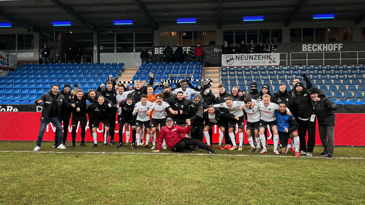 SCVerl's tweet photo. 🖤🤍
#scverl #SCVFWK #3liga #zeigtsuns #fu3ball https://t.co/7qrHI2GaUZ