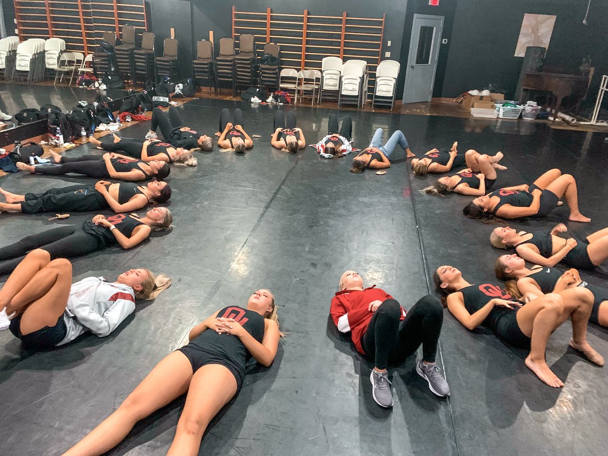 OUpom's tweet image. Nothing but prOUd. This team is dedicated, perseverant, loving, and talented. Grateful to be back at ESPN and have the opportunity to compete and do what we love♥️