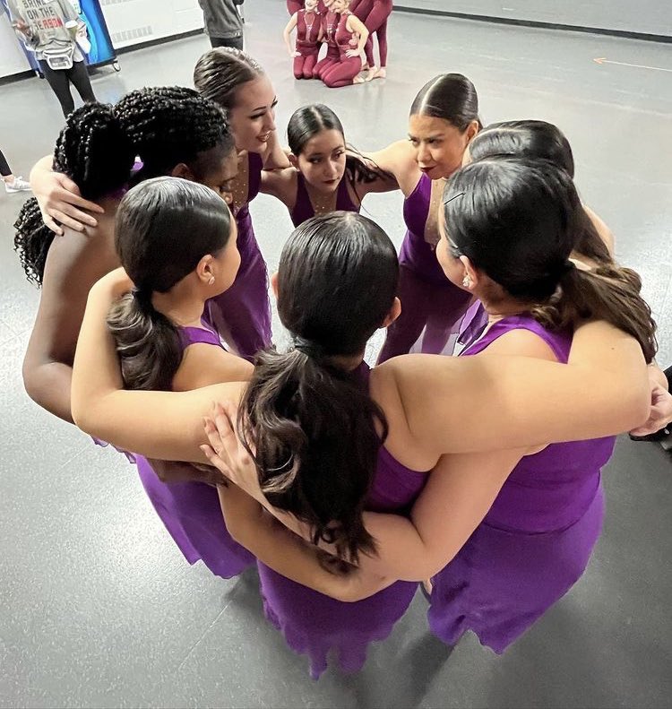 JeffBDT's tweet photo. 📣 Congratulations to all teams at the Center Grove Invitational!! #ihsdta 

We are proud to travel home with a 1st place finish in Varsity HH and JV Jazz 🤩 as well as a 2nd place finish in Varsity Kick and JV HH ‼️ #comp #bronchonation https://t.co/y0b0Ek5JCU