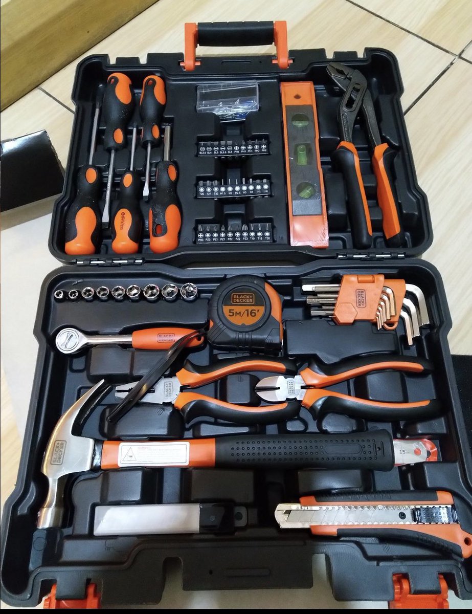 Ms_mutwiri's tweet photo. Saseni 😊. These 3 are up for sale. 
Total with corded drill- 11,800
B&amp;D hand toolset- 7,800
Kendo mechanical- 45K.
Please DM to purchase. 
Kindly RT. https://t.co/lS1igLrohn