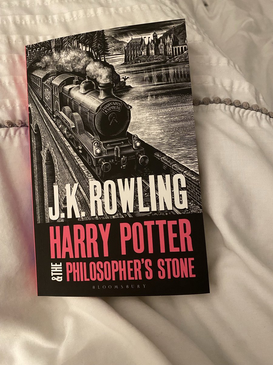 Determined to read more in 2022 and I’m starting with re reading one of my favourite series again. No matter how many times I read the Harry Potter books, they never fail to wow me ✨⚡️🐍 <a href="/jk_rowling/">J.K. Rowling</a> #Reading #readingcommunity