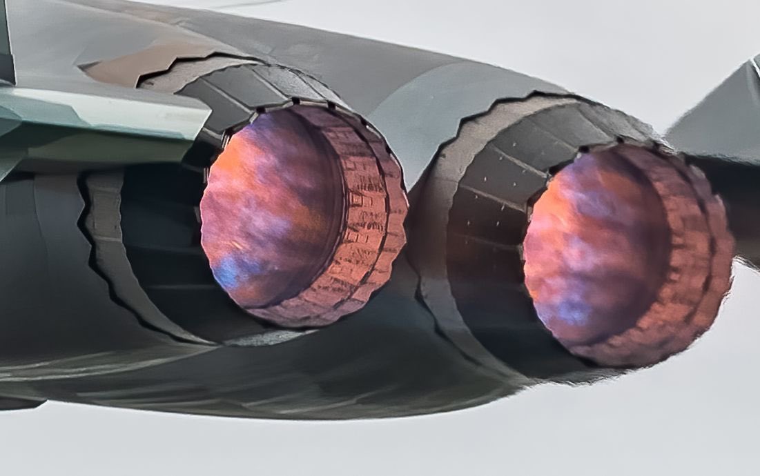 China exhibits fighter jet engine with 2D thrust vectoring control